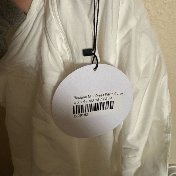 Princess Polly Besiana Eyelet Mini Dress Sz 14 Curve in White Flutter Straps NEW - Picture 4 of 7